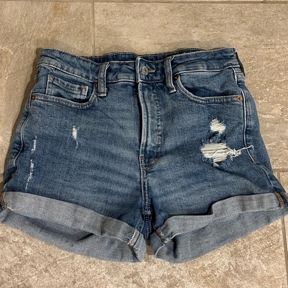 Old Navy O.G. Straight Jean Shorts - Picture 2 of 5